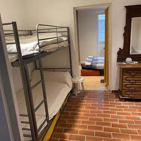 2 Ch Et 1 Traversante Avec Terrasse Et Jardin Proche Apartment